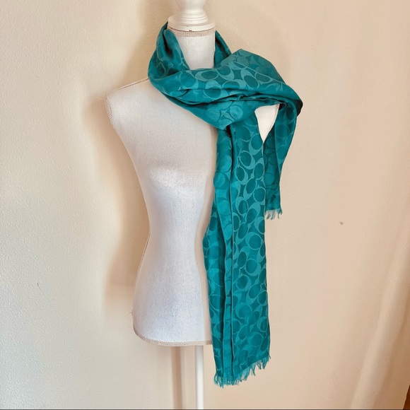 Coach Scarf/Wrap - Picture 4 of 8